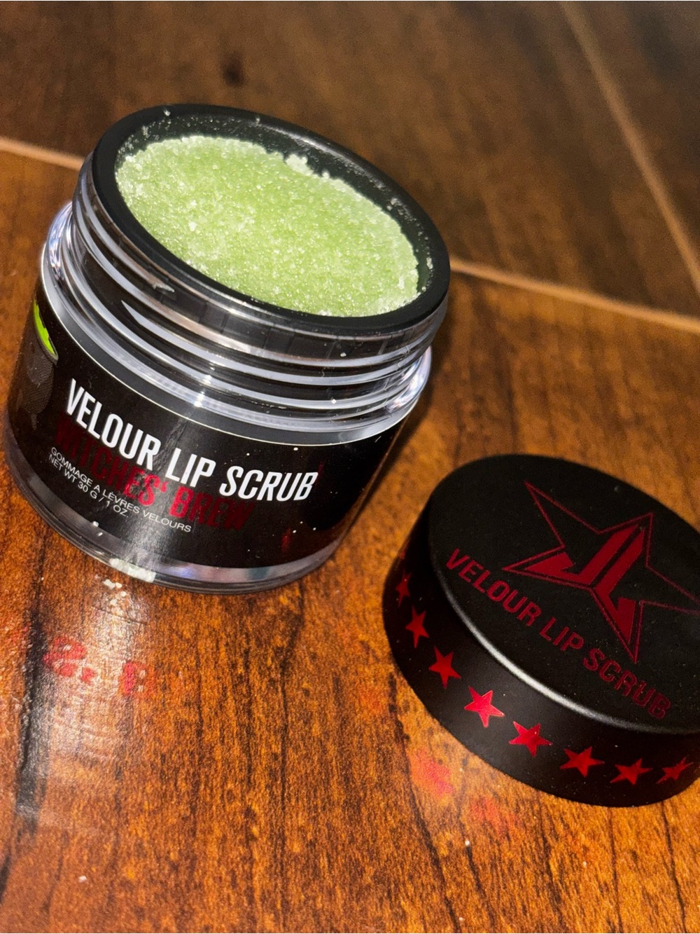 Jeffree Star Lip Scrub